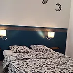 Center Hotel