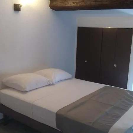 Center Hotel 2*