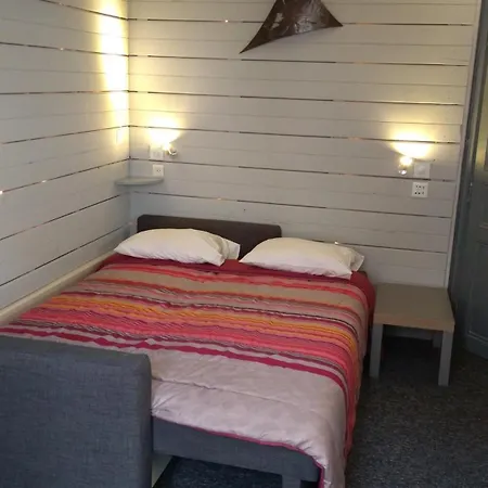 Center Hotel 2*