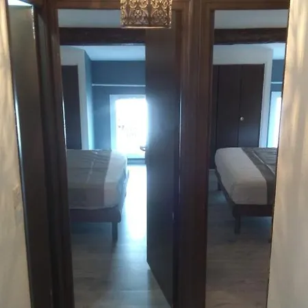 Center Hotel 2*